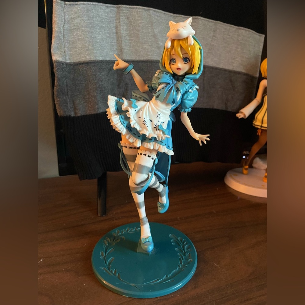 RARE Rin Kagamine Vocaloid Figure